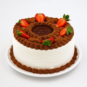 Bolo Ninho com Nutella e Morango